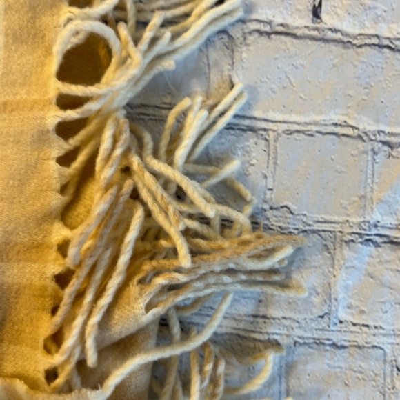 BANANA REPUBLIC NEUTRAL COLORS WOOL/ANGORA RABBIT HAIR DOUBLE SIDE FRINGE SCARF - Picture 5 of 7